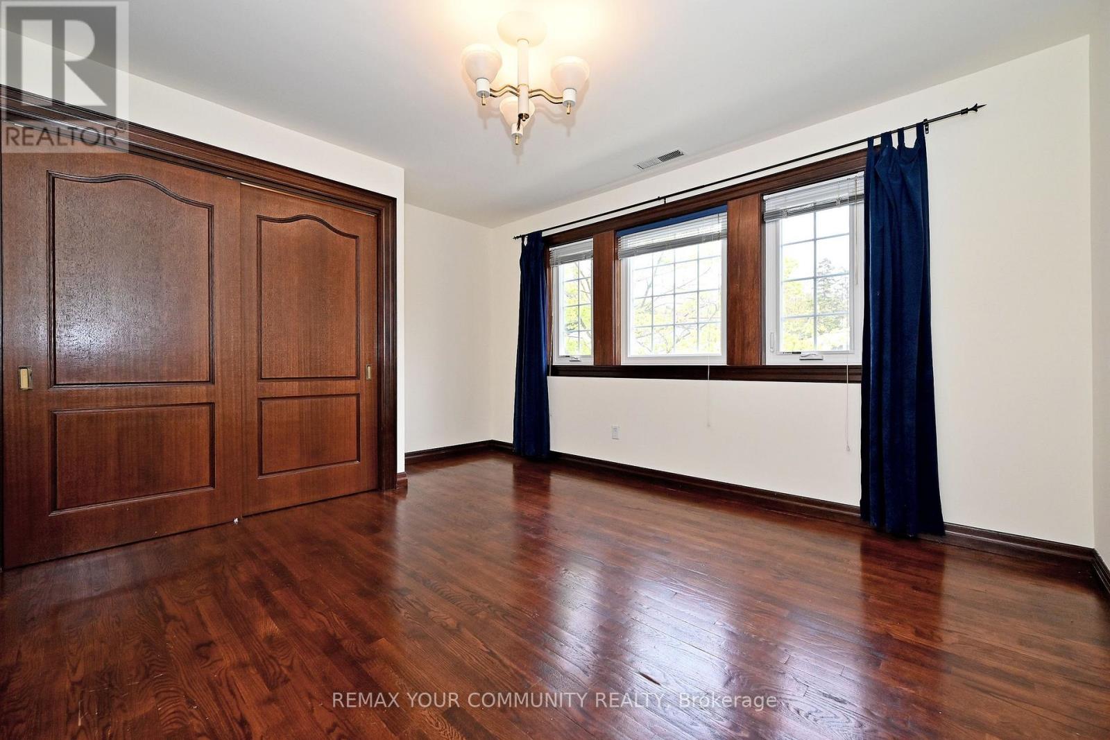 39 PRATTLEY DRIVE - 22