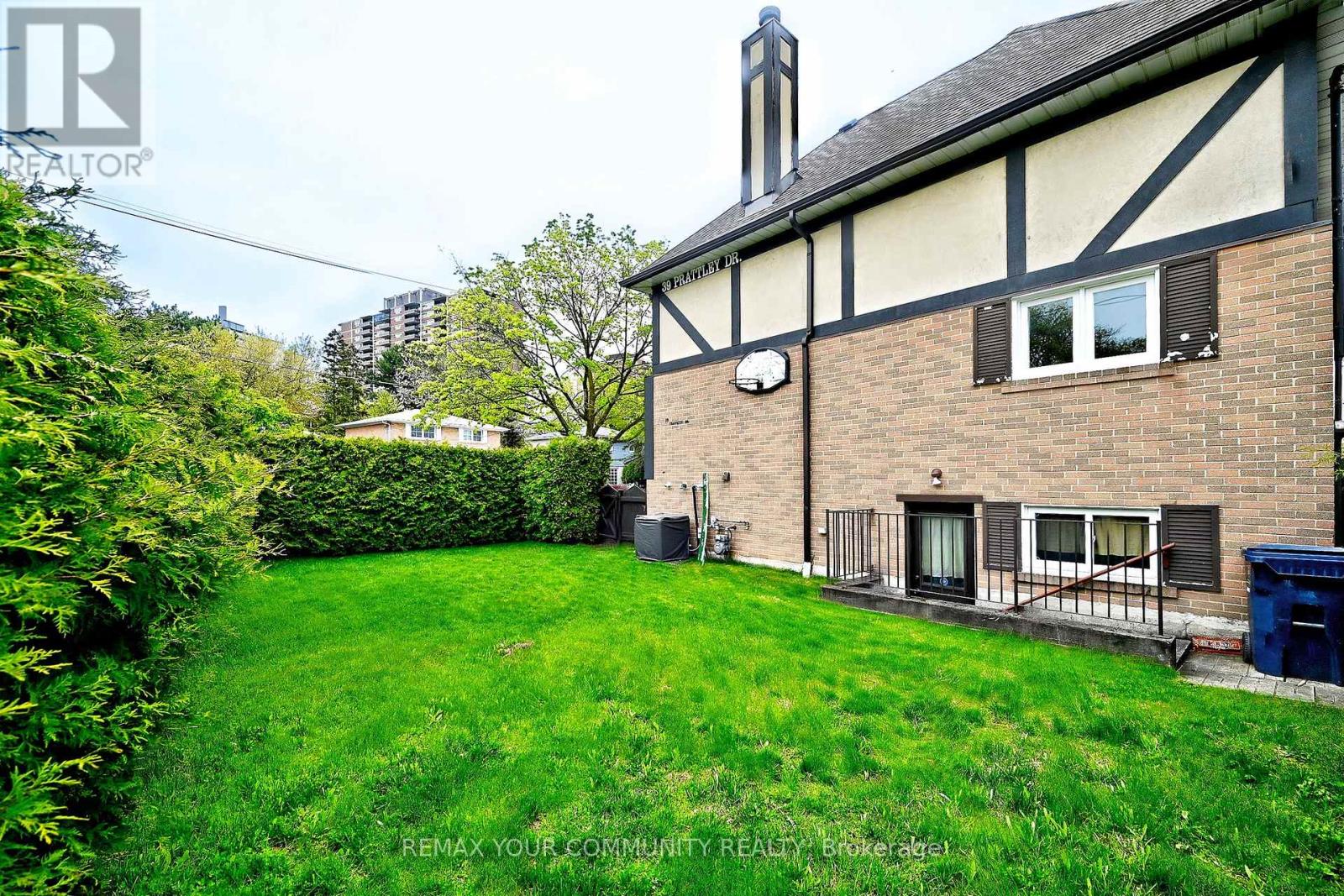 39 PRATTLEY DRIVE - 32