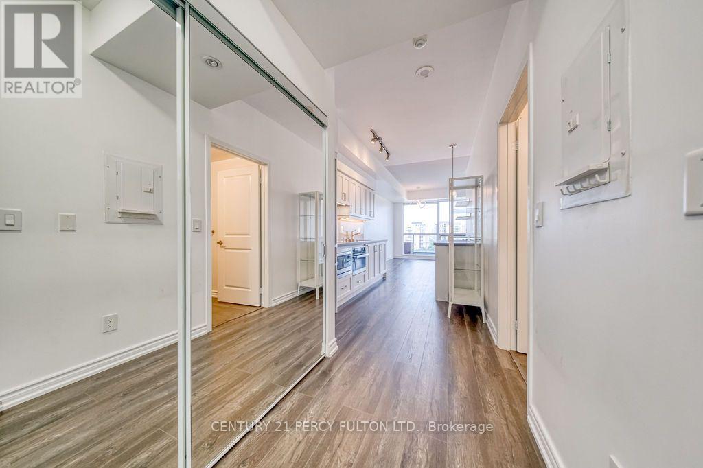 #1030 2885 BAYVIEW AVENUE - 6