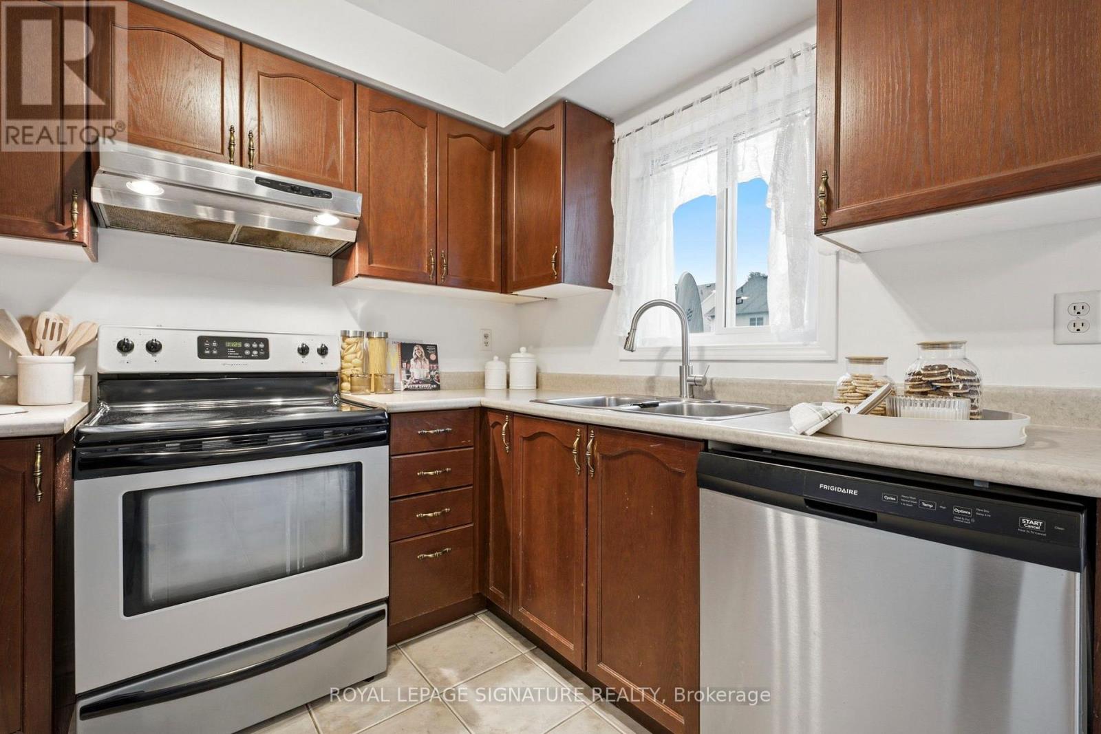 5 FAWCETT AVENUE - Image 19