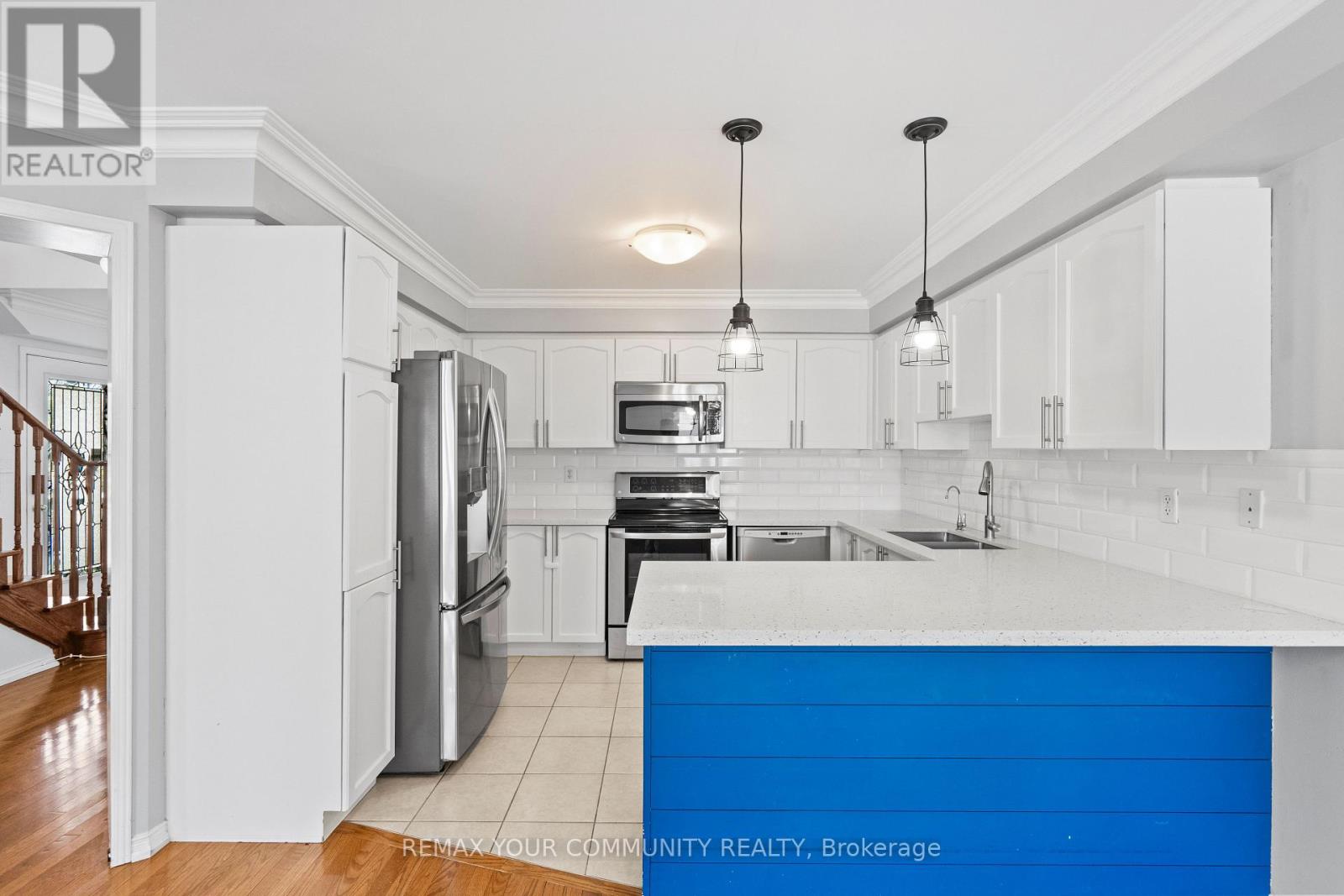 18 TELSTAR WAY - Image 4