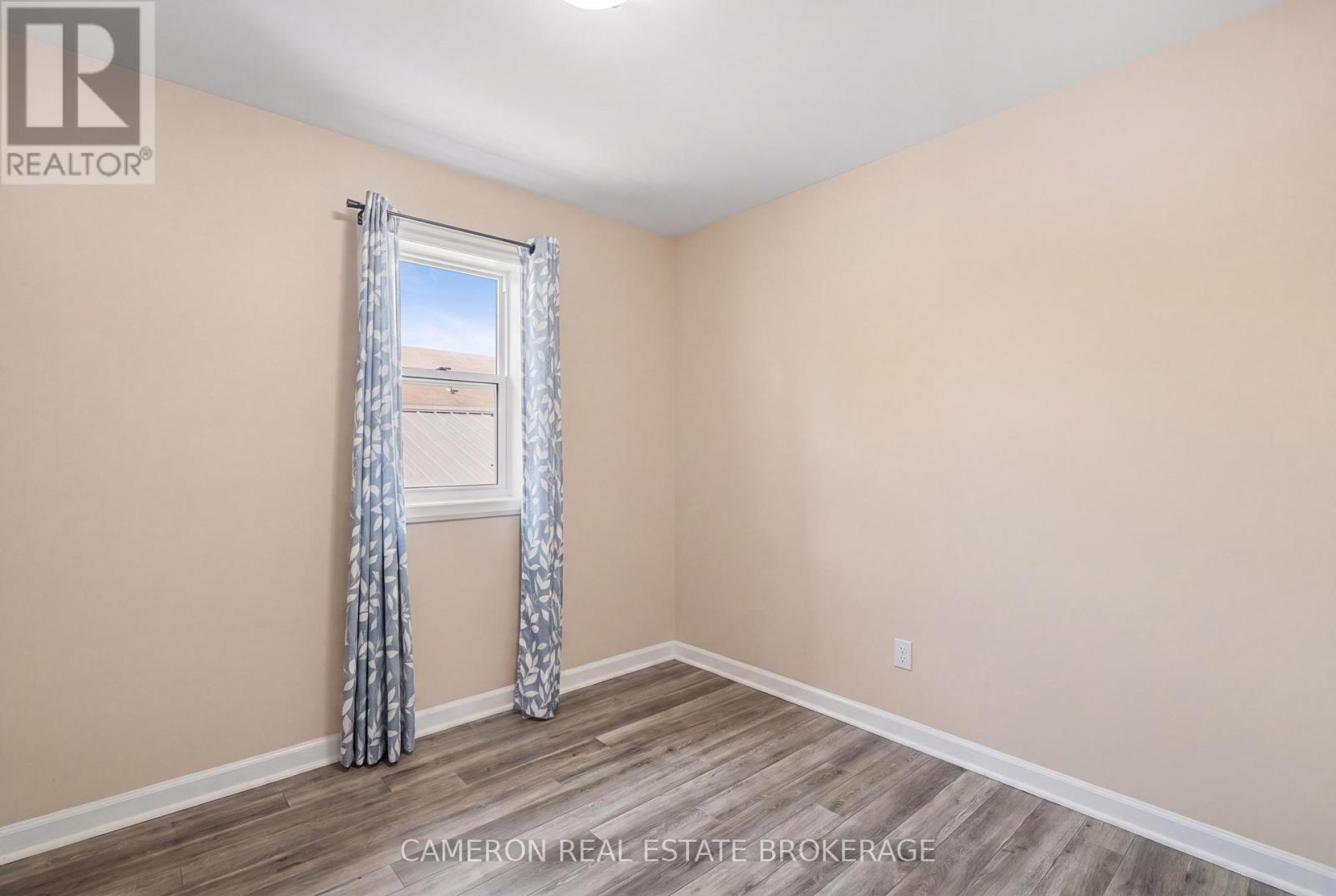 142 ELLEN AVENUE - 14