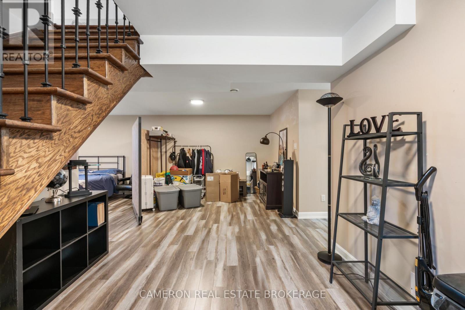 142 ELLEN AVENUE - 17