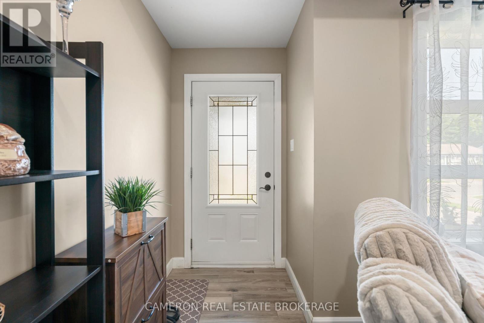 142 ELLEN AVENUE - 2