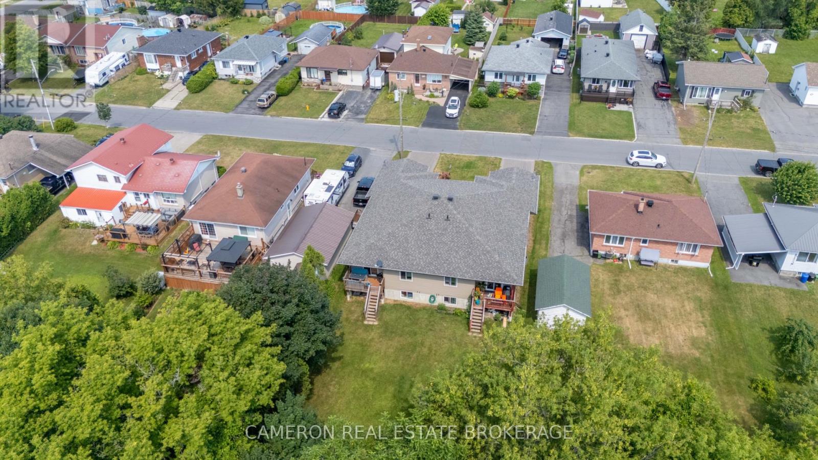 142 ELLEN AVENUE - 36