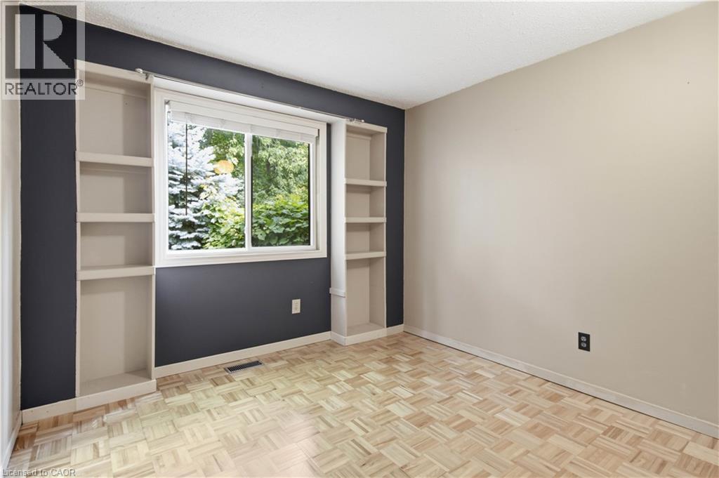 90 HALIFAX Drive - Image 17