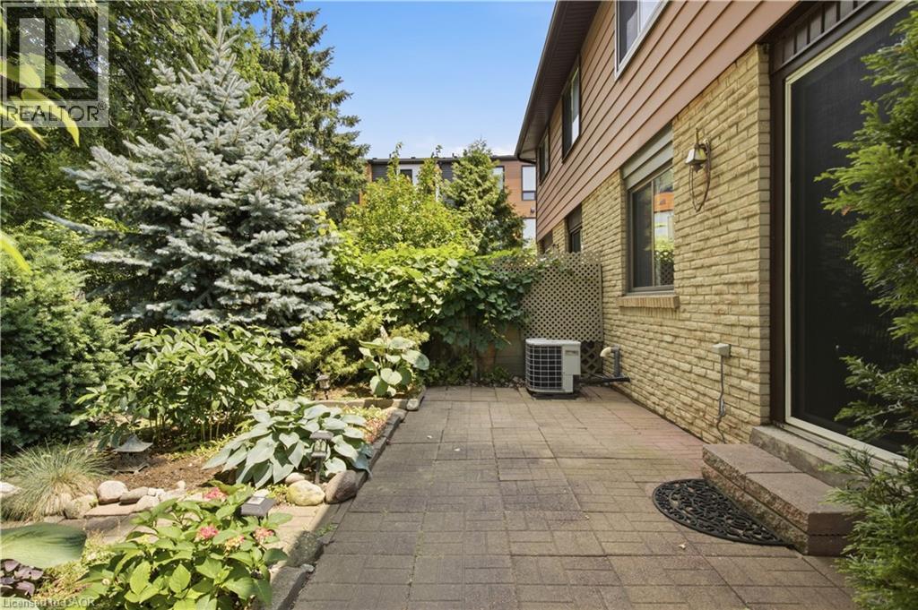90 HALIFAX Drive - 26