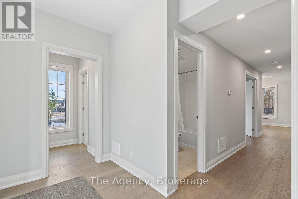 #39 2054 PENINSULA ROAD - Image 22