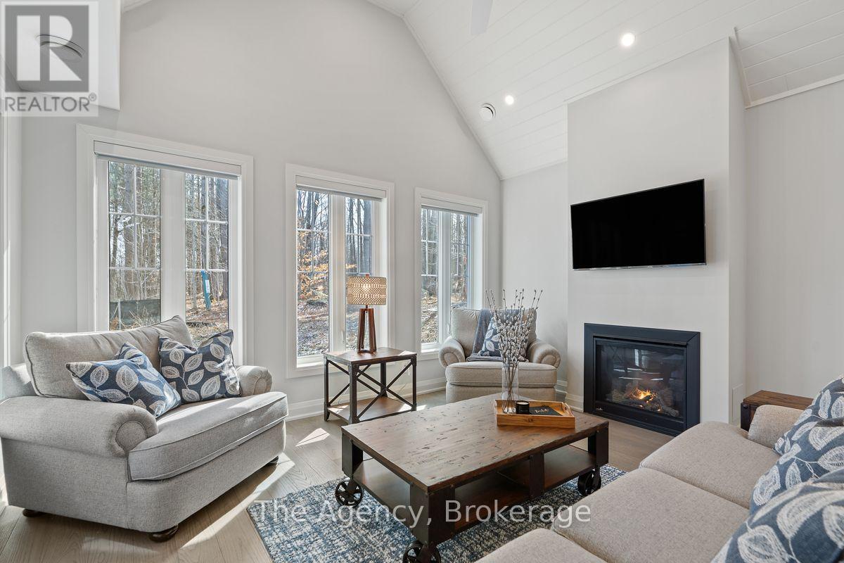 #39 2054 PENINSULA ROAD - Image 3