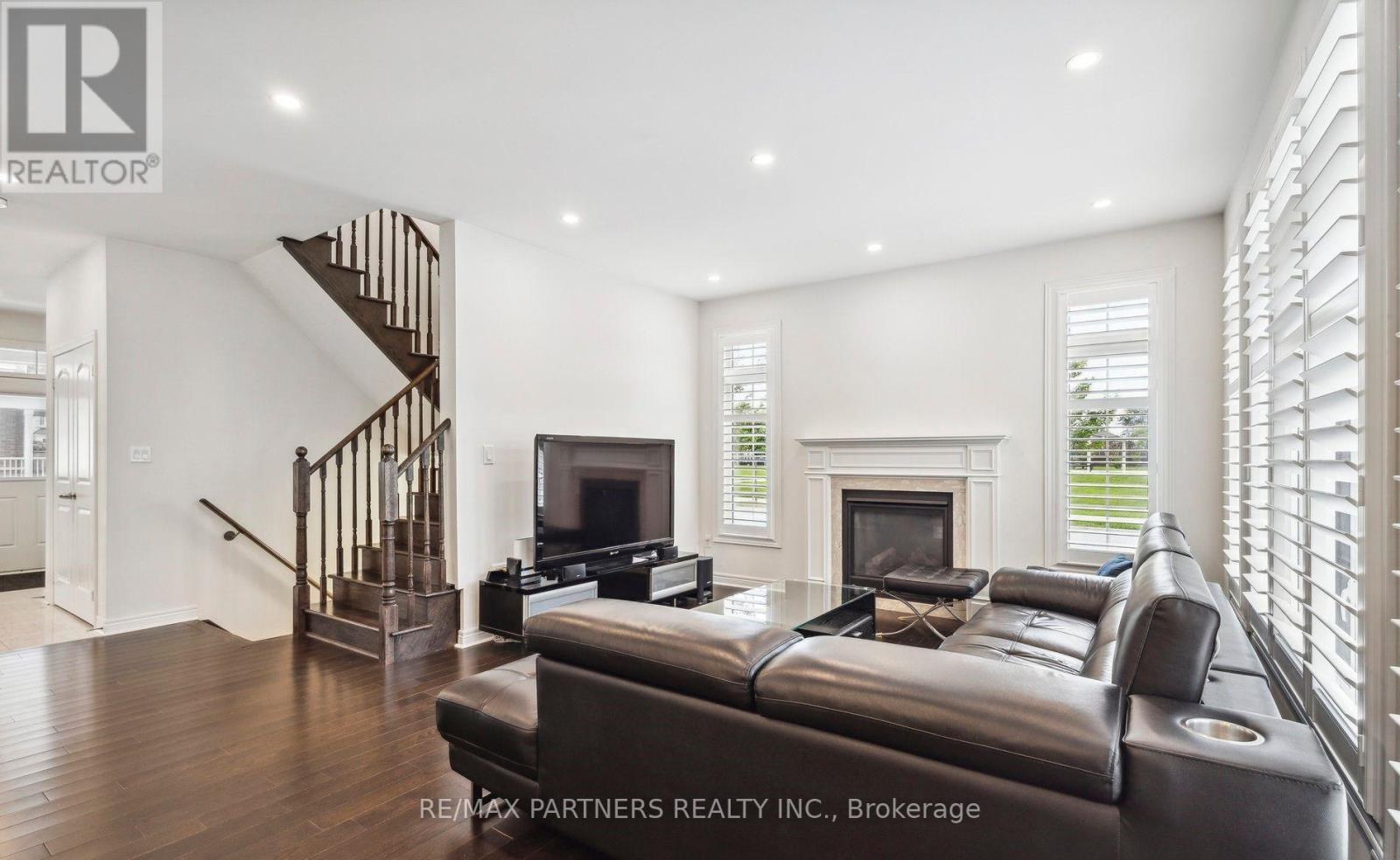 2 PORTIA STREET - 12
