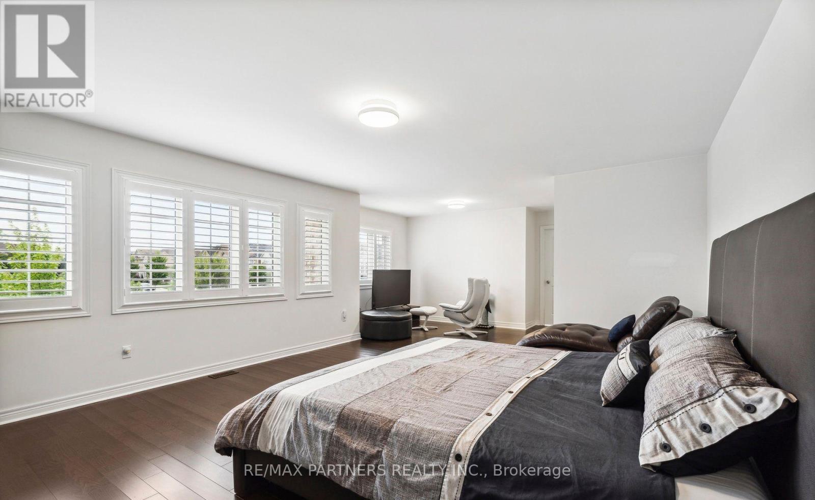 2 PORTIA STREET - 21