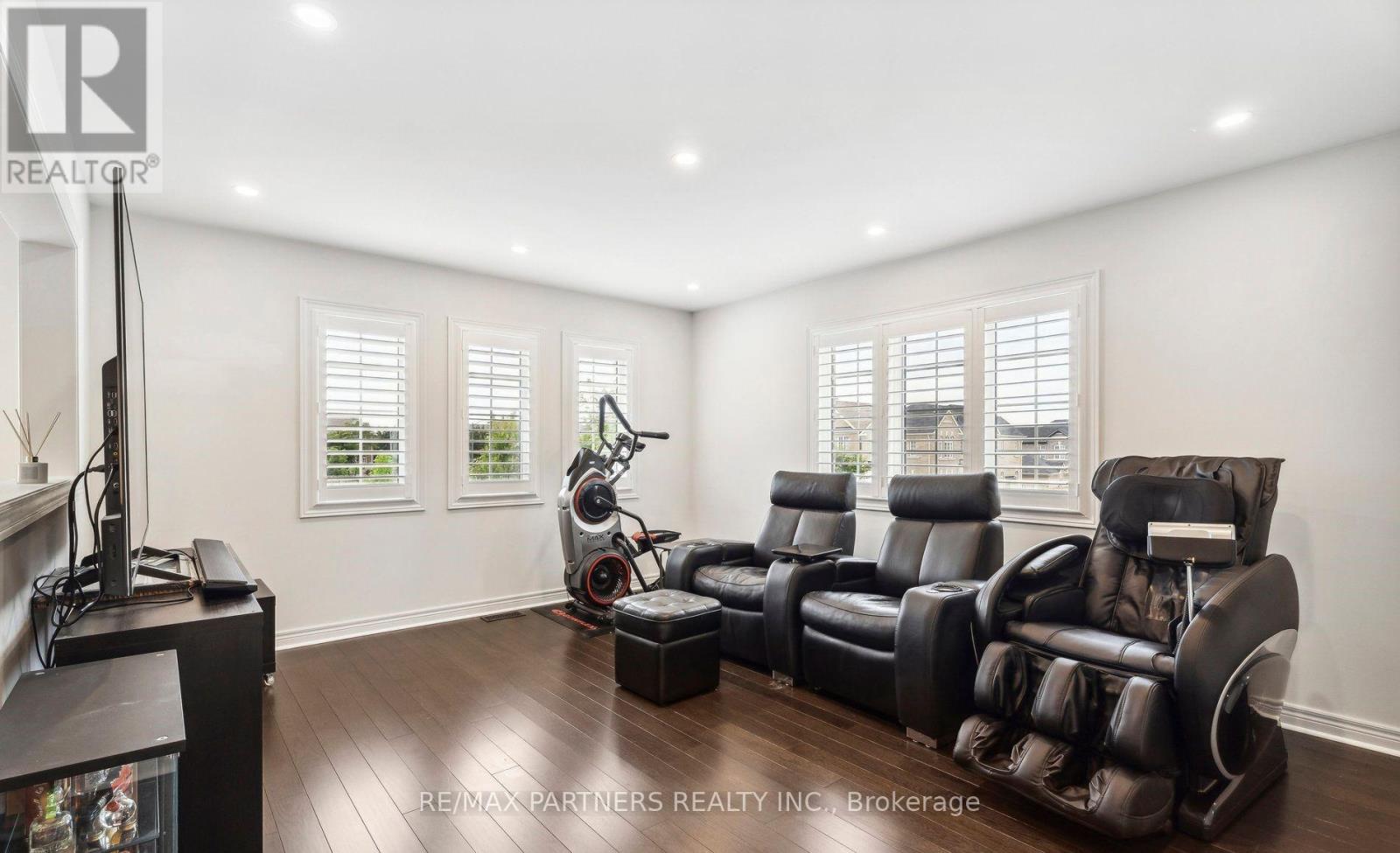 2 PORTIA STREET - 28
