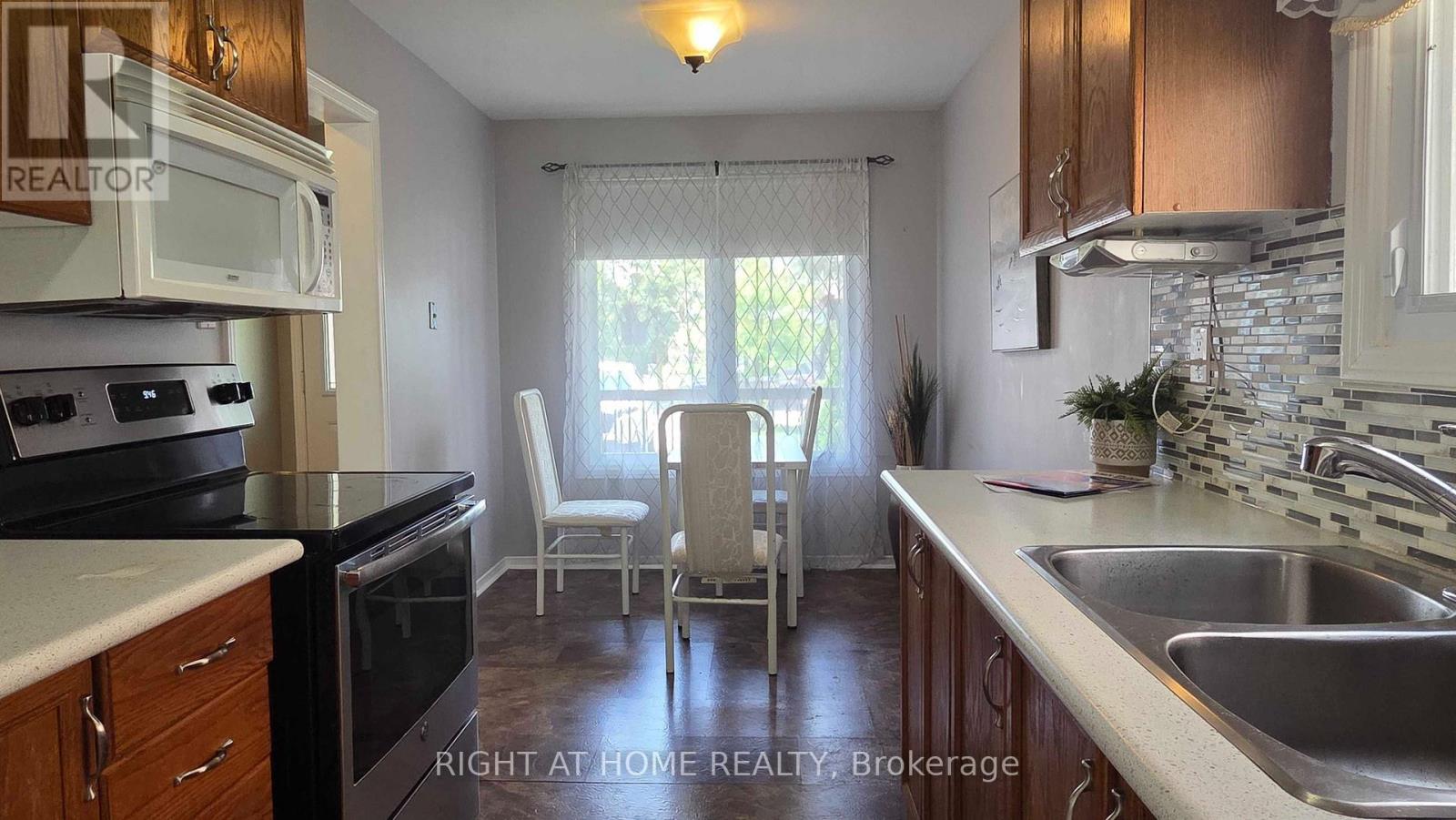 129 HEYDON AVENUE - 6