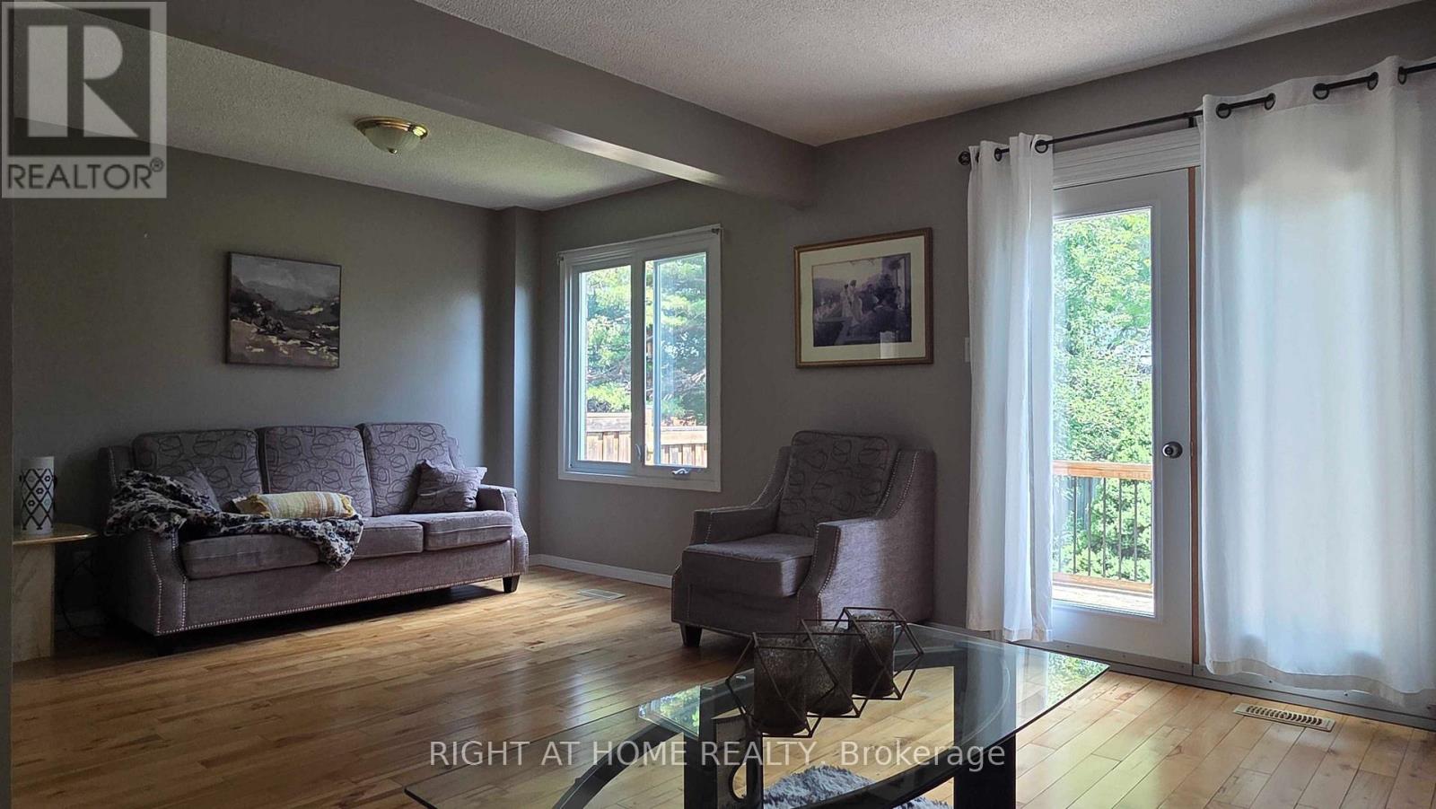 129 HEYDON AVENUE - 8
