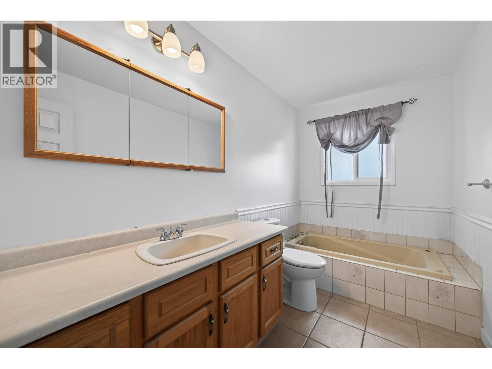 1172 Kamwood Place - 13