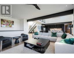 Living room - 4 Raintree Court, Clearview, ON L9Y0K2 Photo 6