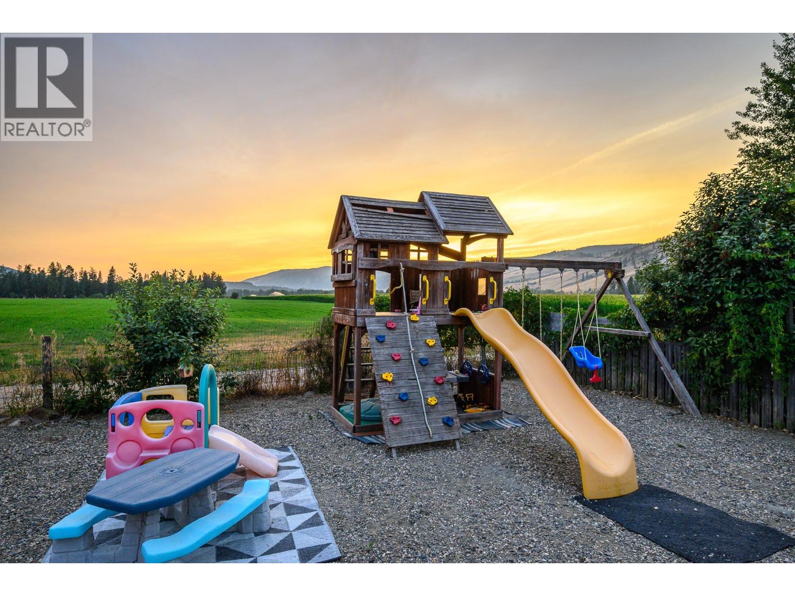 792 Fraser Road - 11
