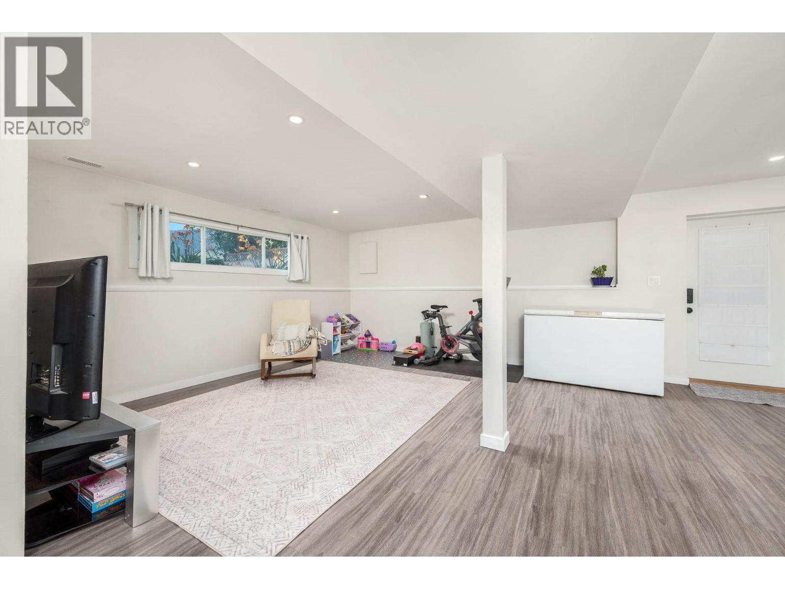 792 Fraser Road - 34