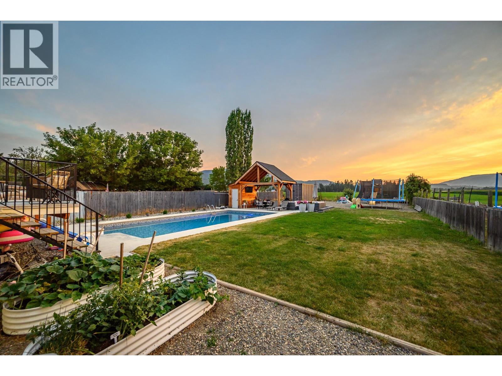792 Fraser Road - 9