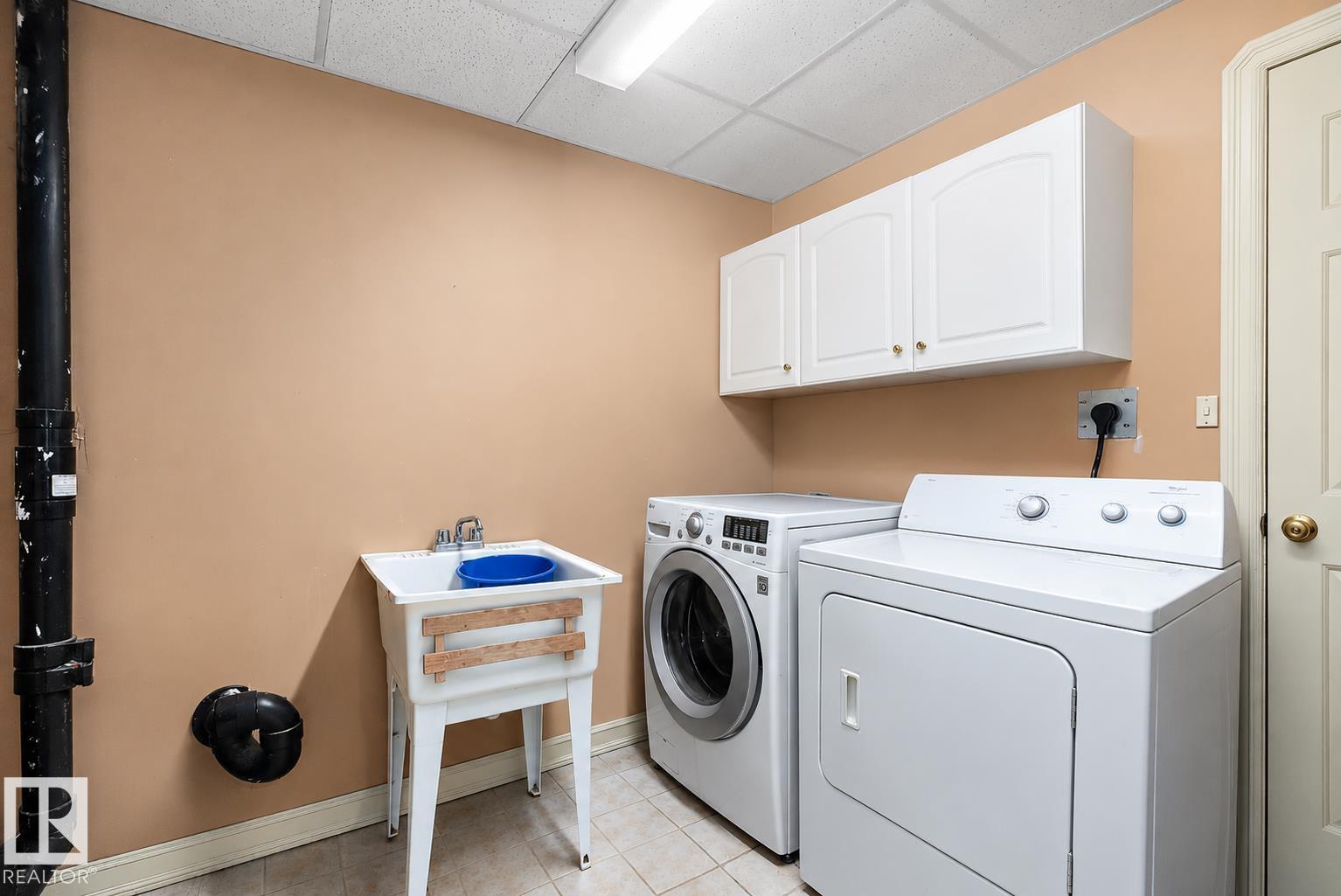 15816 64 ST NW - 34