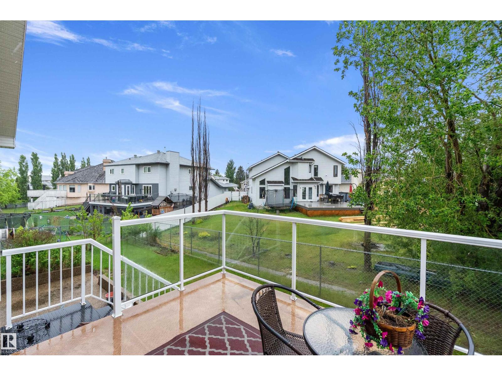 15816 64 ST NW - 47