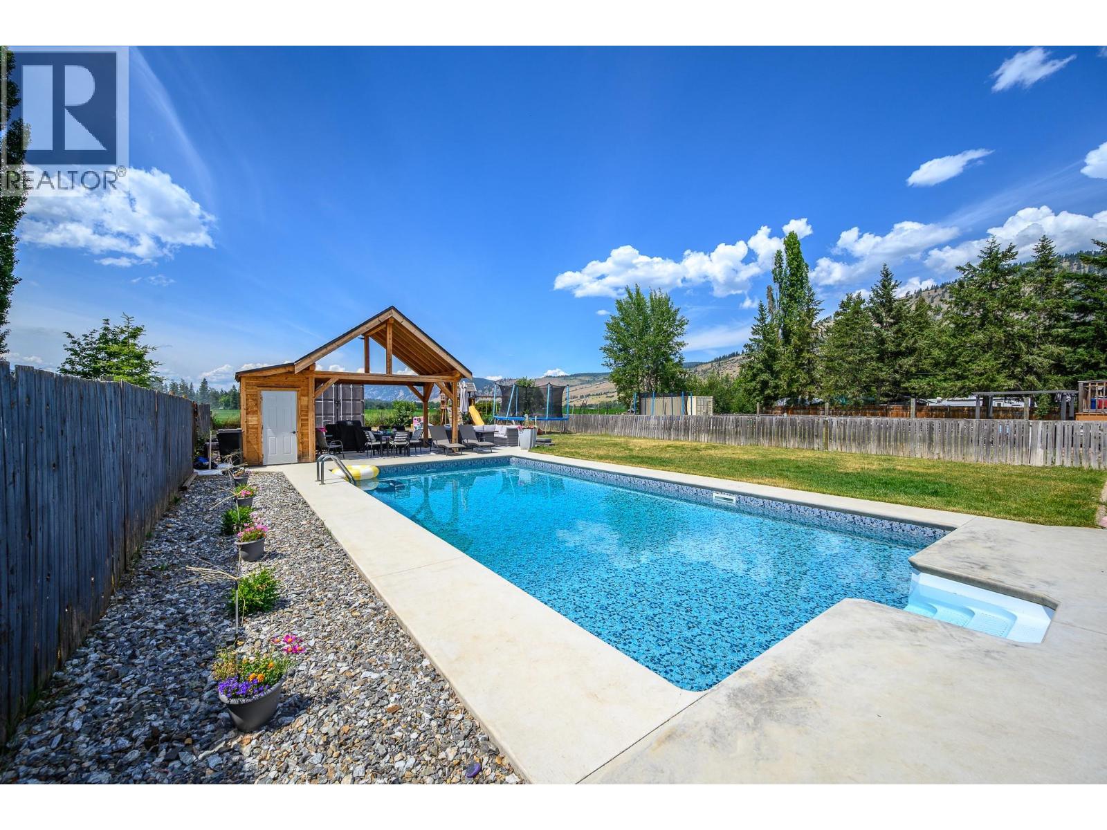 792 Fraser Road - 42