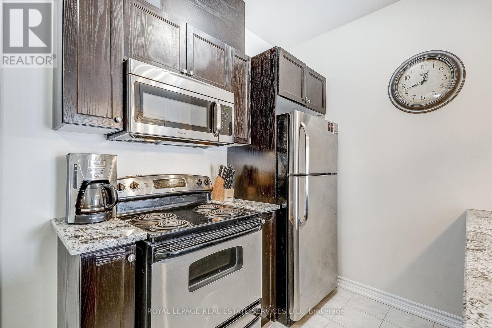 #211 1360 COSTIGAN ROAD - 10
