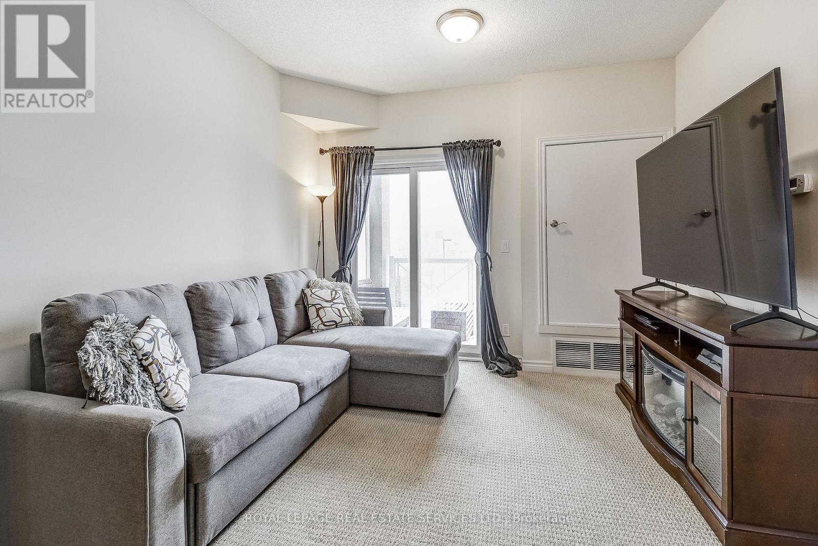 #211 1360 COSTIGAN ROAD - 16