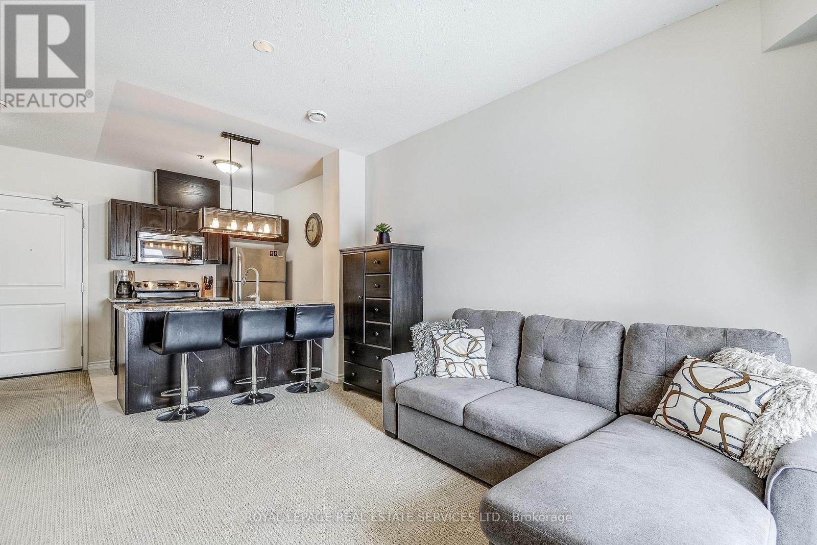 #211 1360 COSTIGAN ROAD - 18