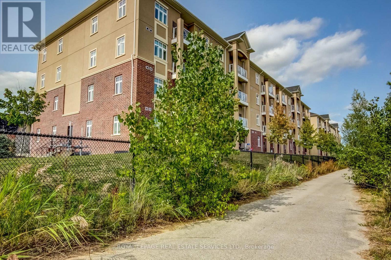 #211 1360 COSTIGAN ROAD - 30