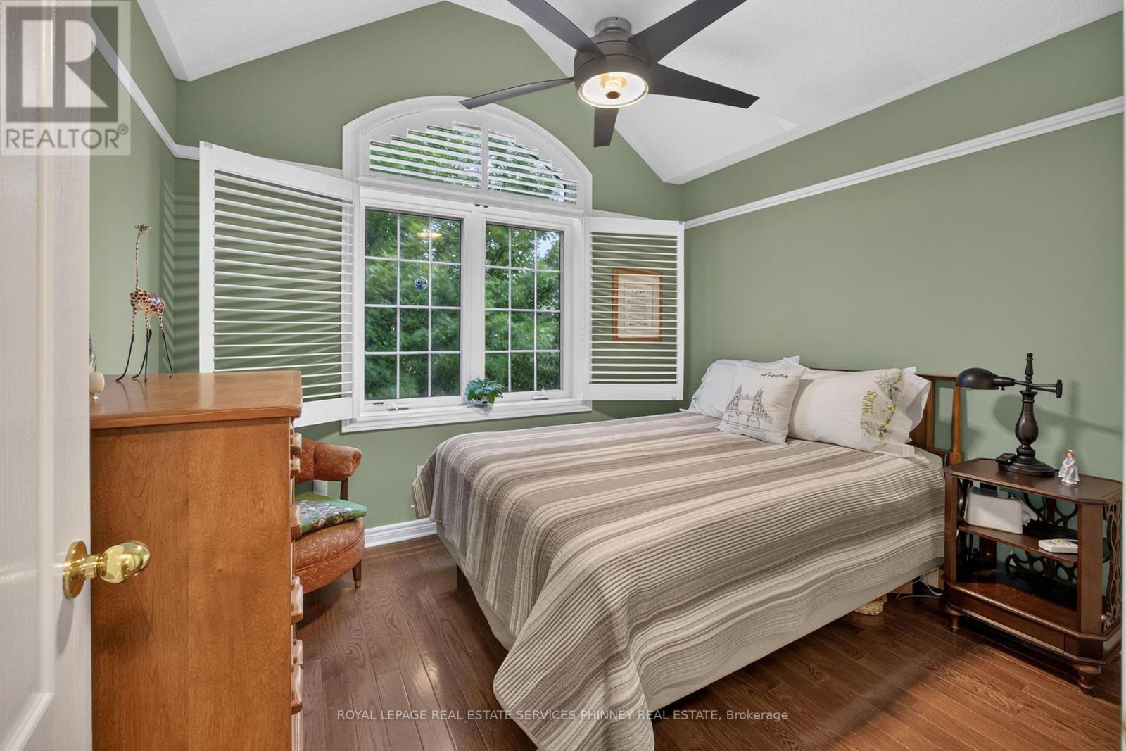 211 CREEK PATH AVENUE - 23