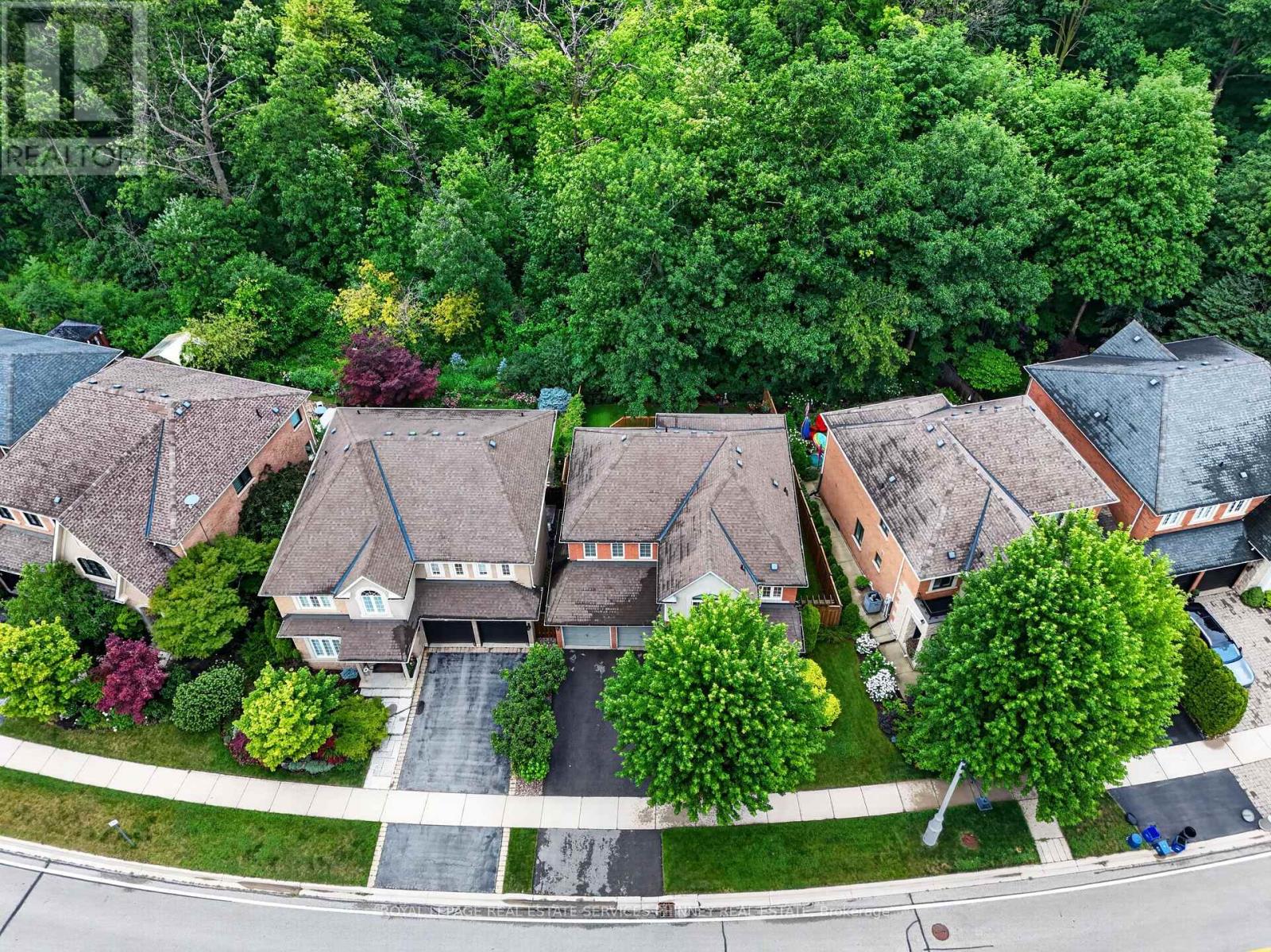 211 CREEK PATH AVENUE - 34