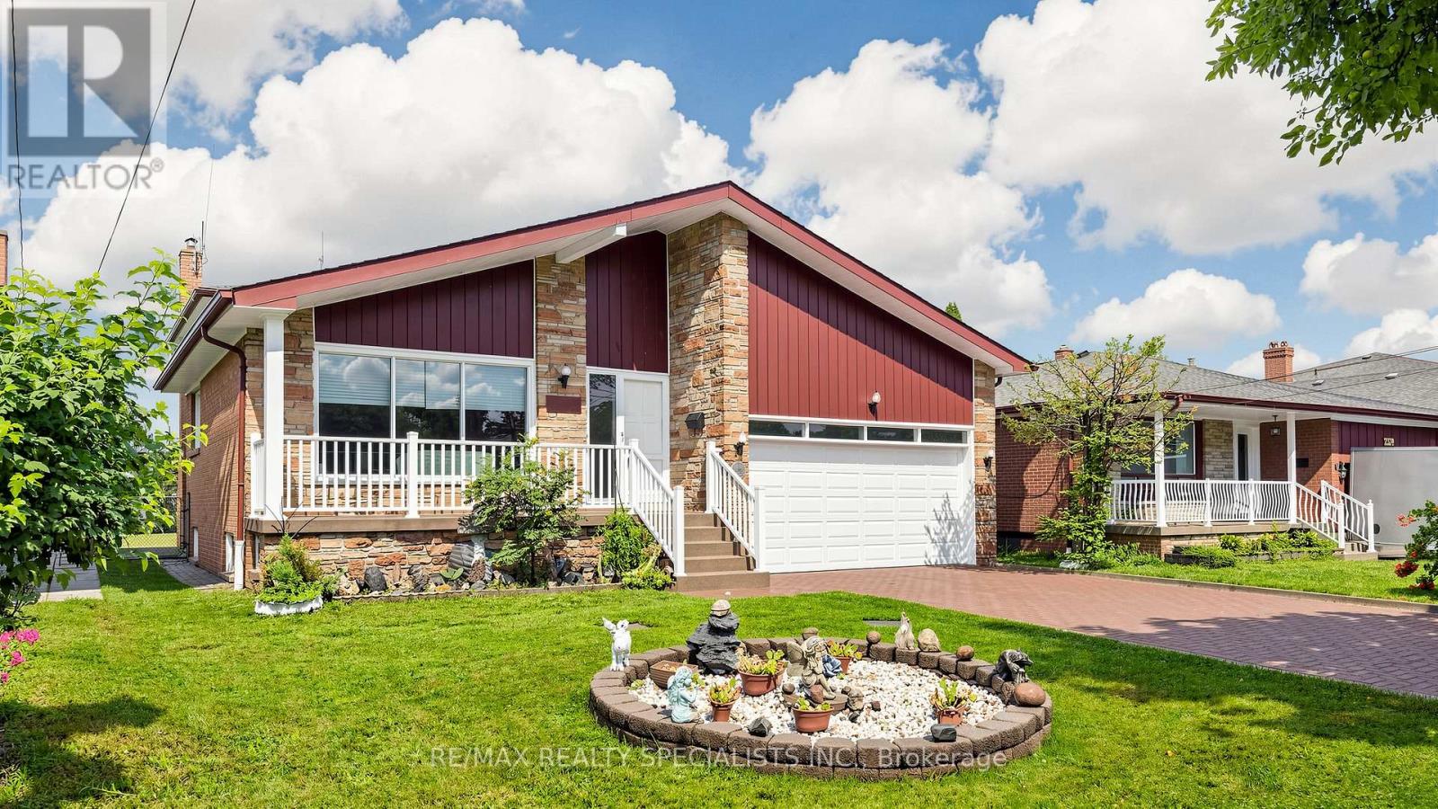 2385 HENSALL STREET - 1
