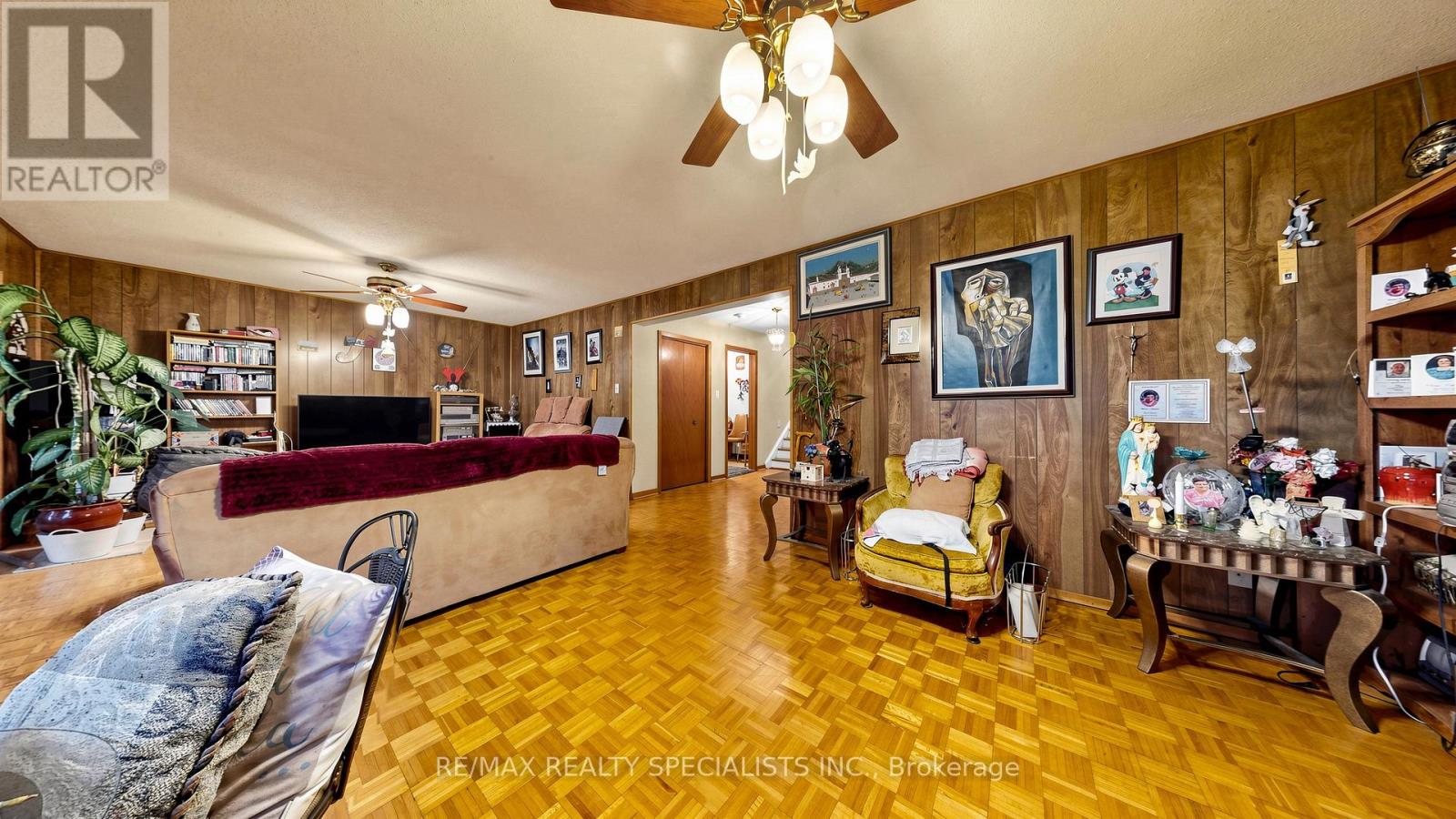2385 HENSALL STREET - 19