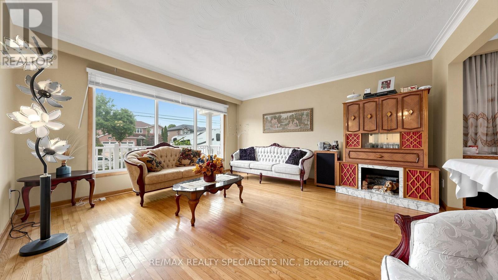 2385 HENSALL STREET - 4