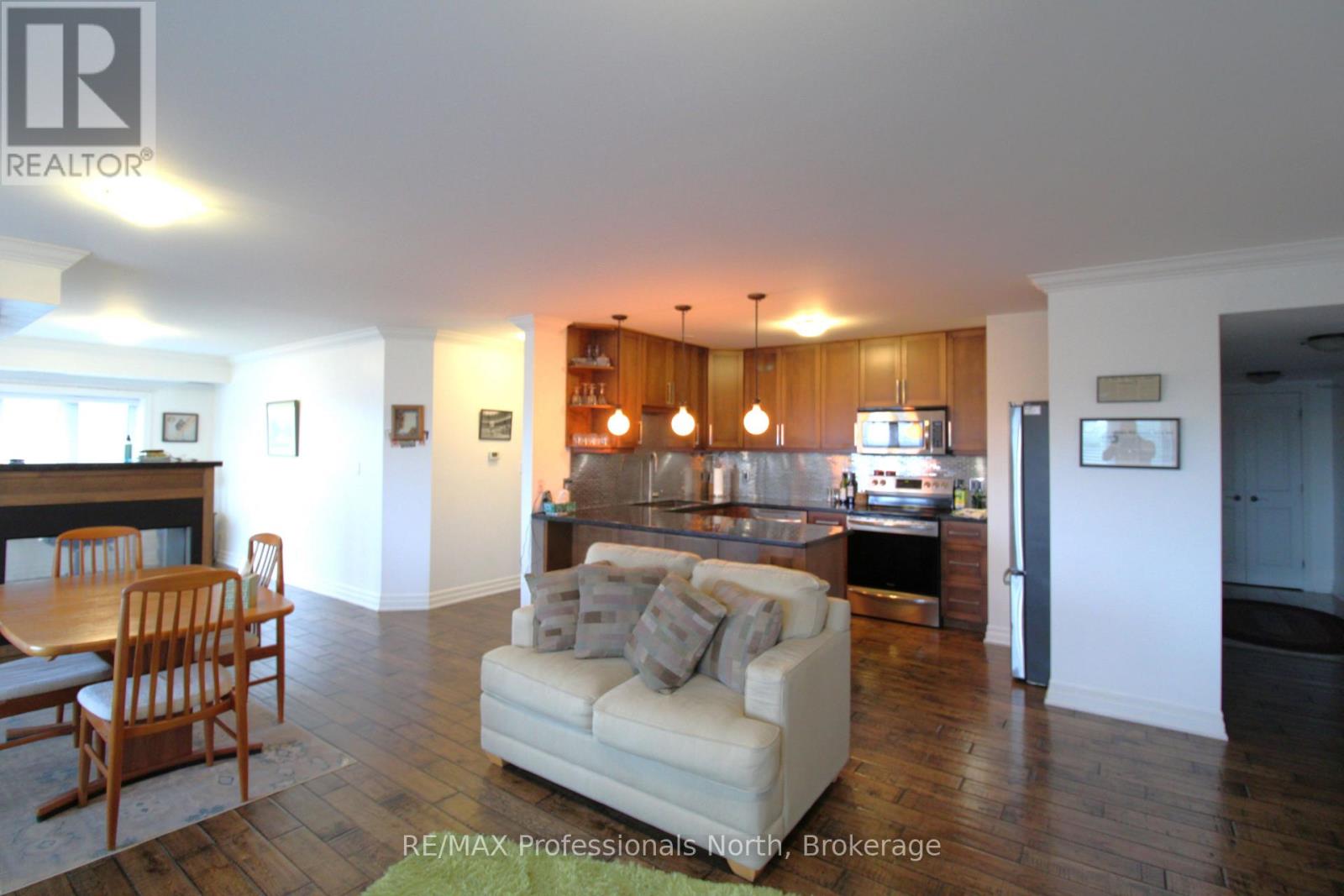 #402 26 DAIRY LANE - 40