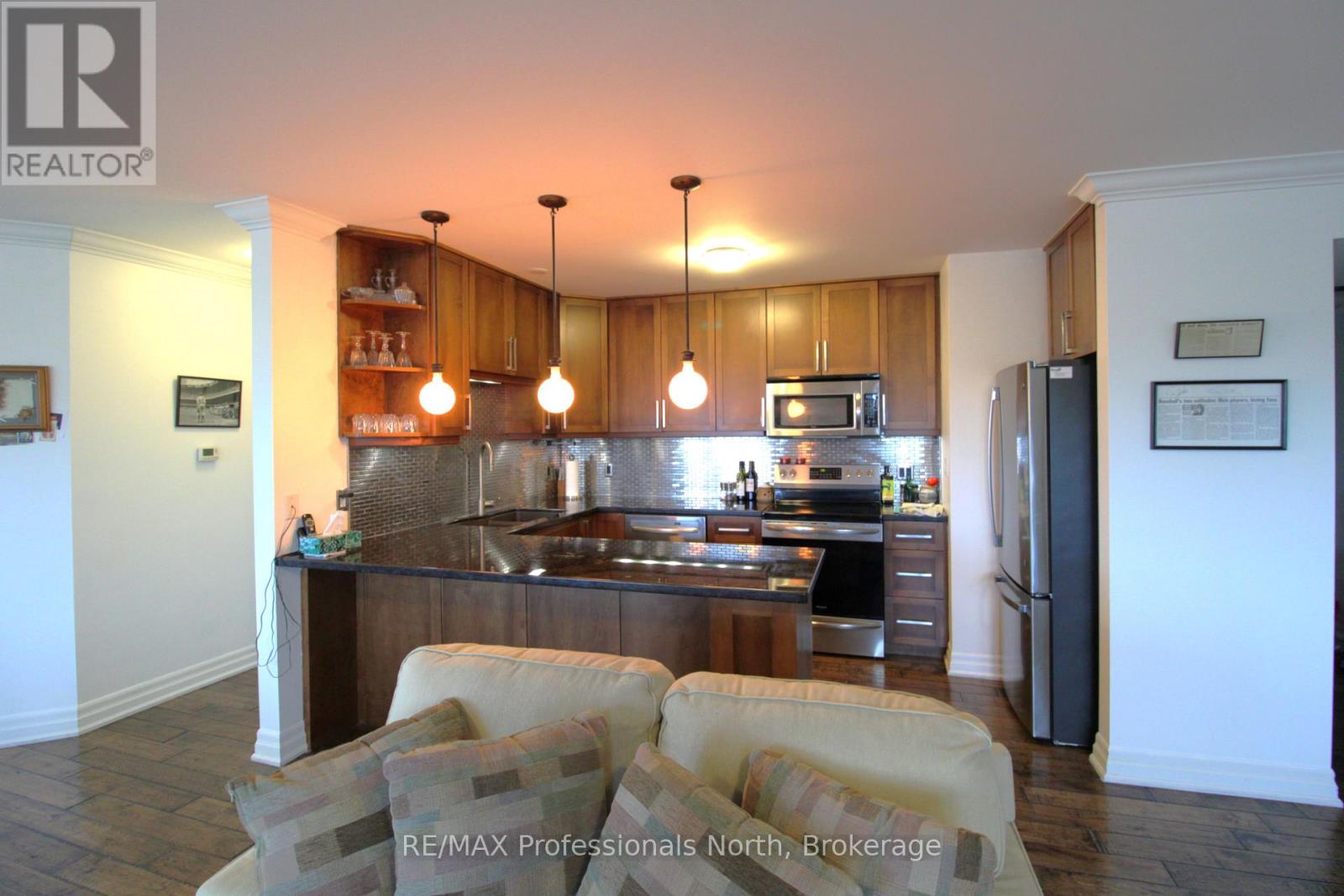 #402 26 DAIRY LANE - 39