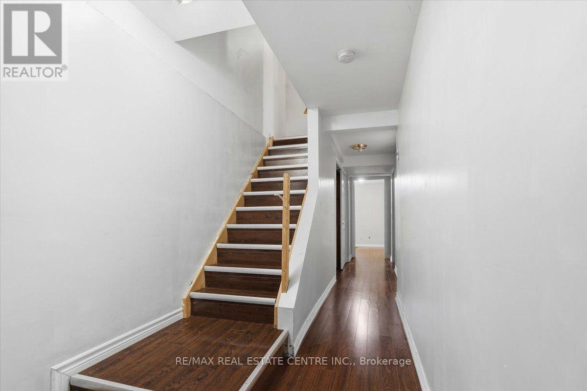 15 ROEHAMPTON CRESCENT - 18