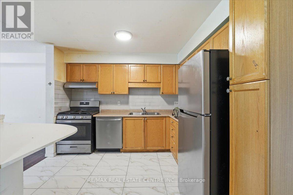 15 ROEHAMPTON CRESCENT - 5