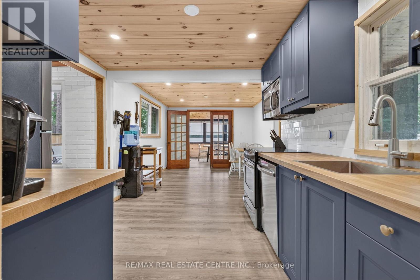 502A DELONG ROAD - 12