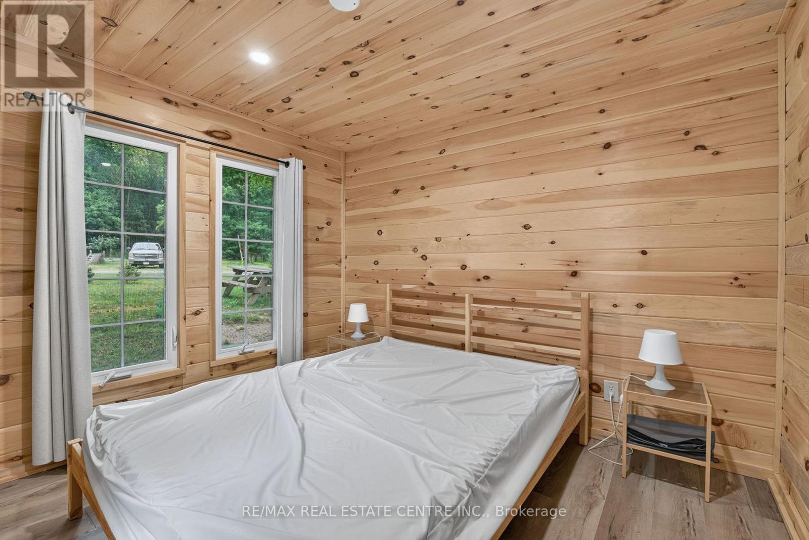 502A DELONG ROAD - 19