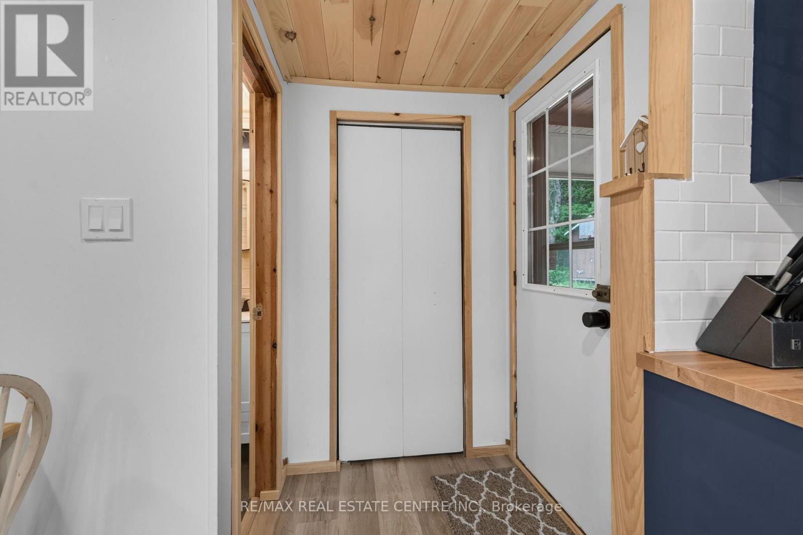 502A DELONG ROAD - 6