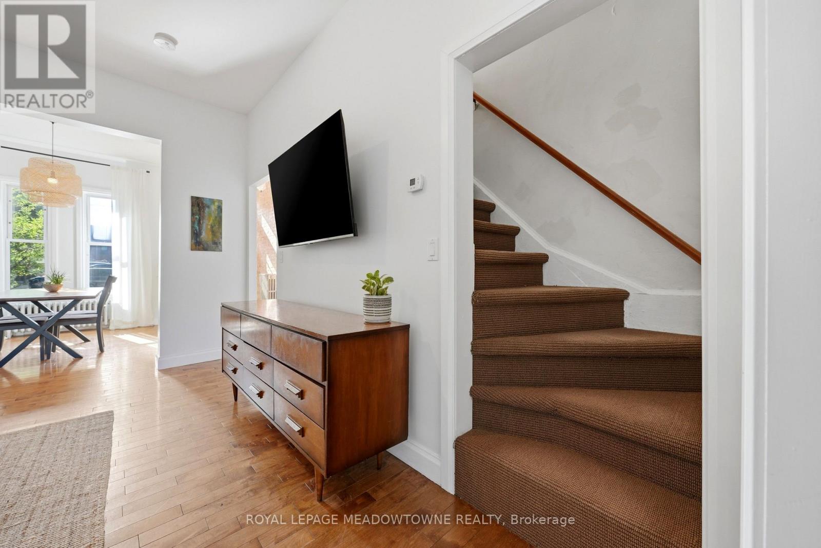 29 RAILWAY STREET - 24
