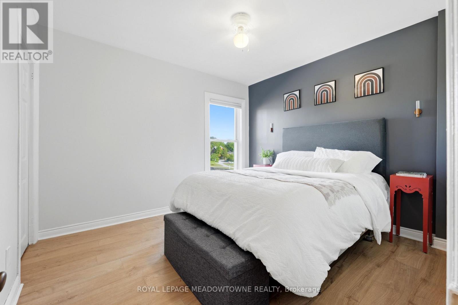 29 RAILWAY STREET - 26