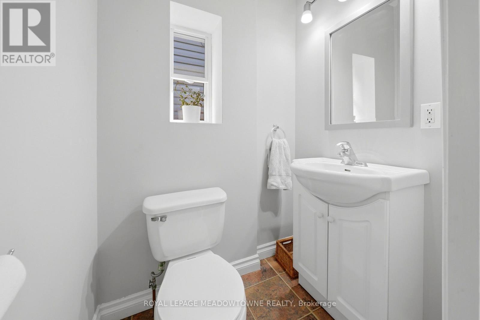 29 RAILWAY STREET - 29