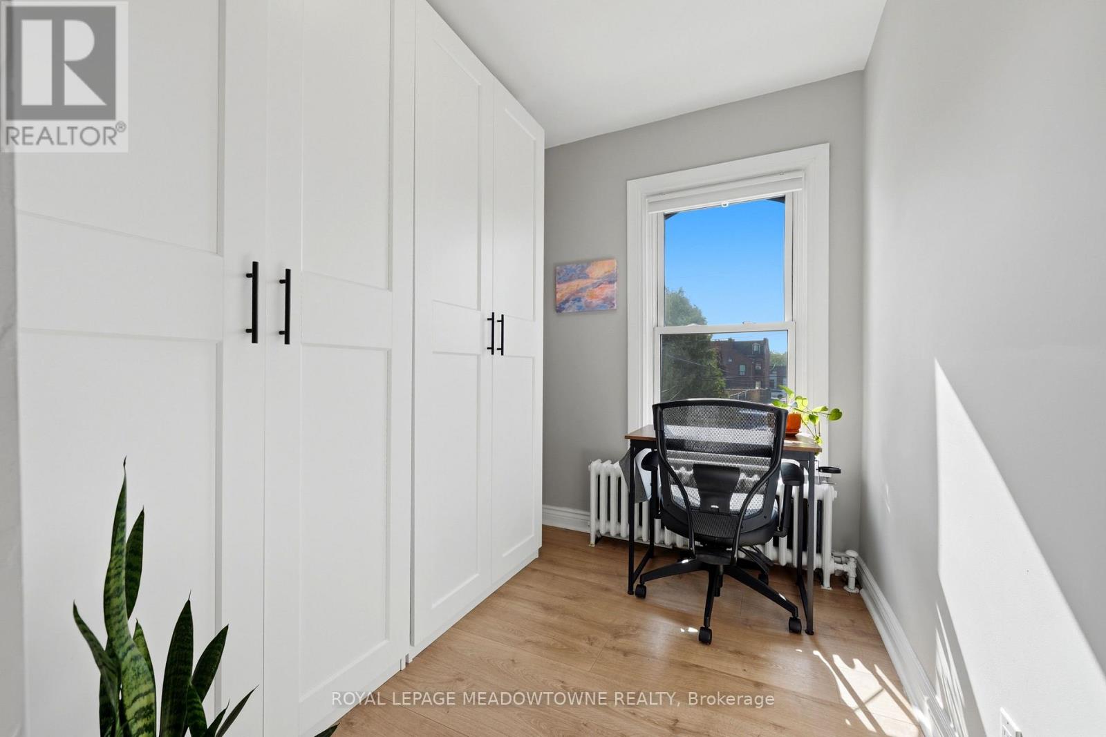 29 RAILWAY STREET - 30