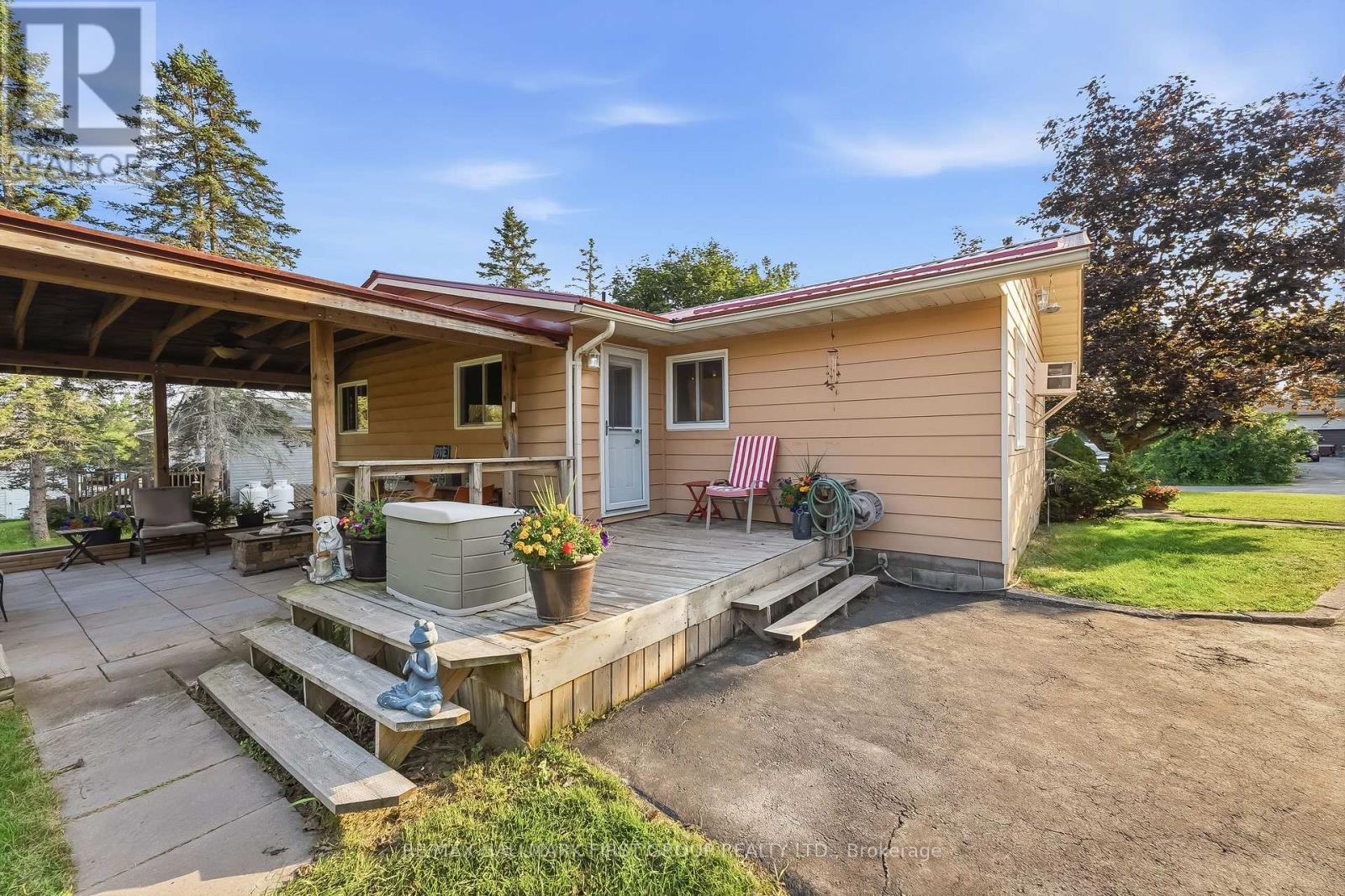 118 ALPINE LAKES ROAD - 38