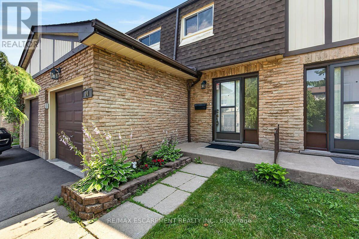 #24 300 REXFORD DRIVE - 6