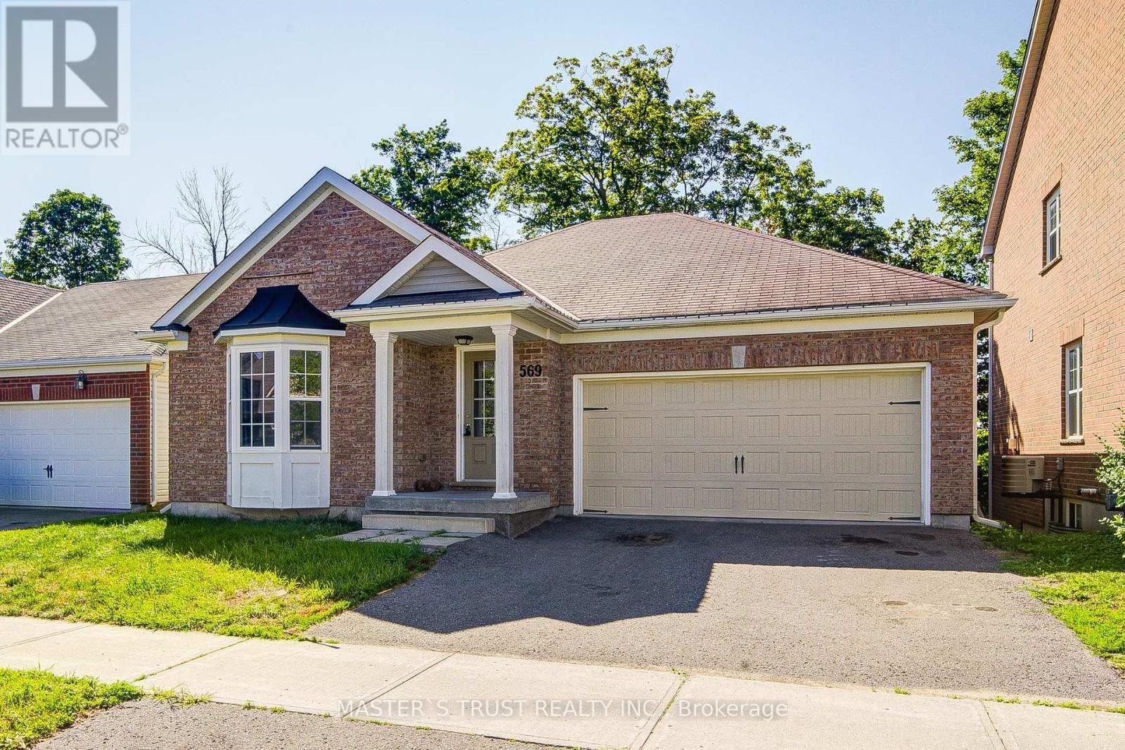 569 GRANGE WAY - 1