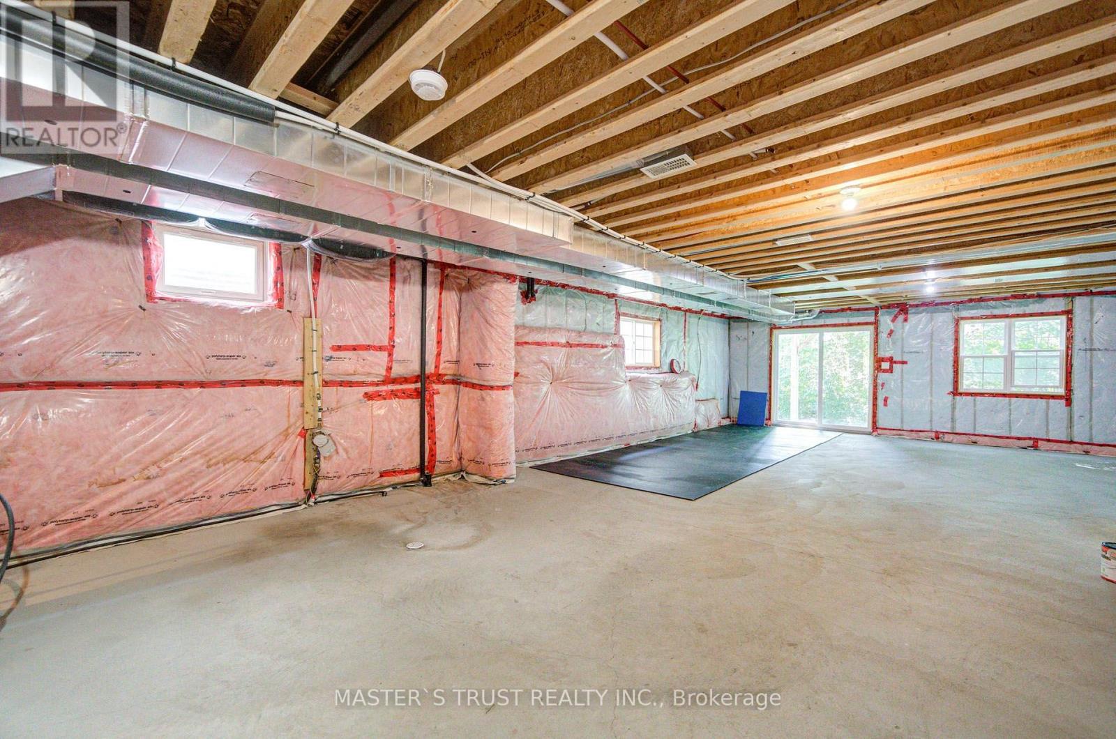 569 GRANGE WAY - 17